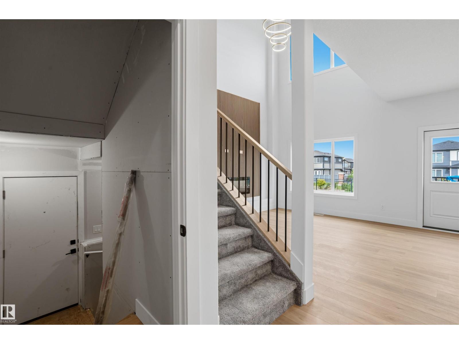 8421 223A St NW, Rosenthal (Edmonton) — photo 21 of 30