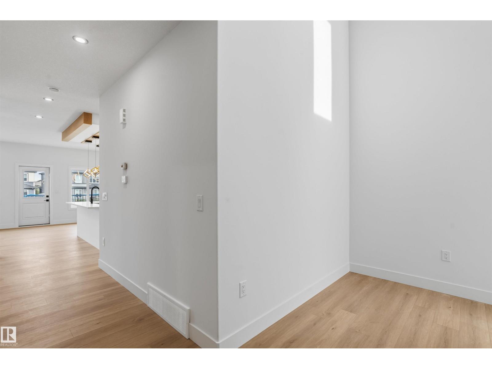 8421 223A ST NW - 7