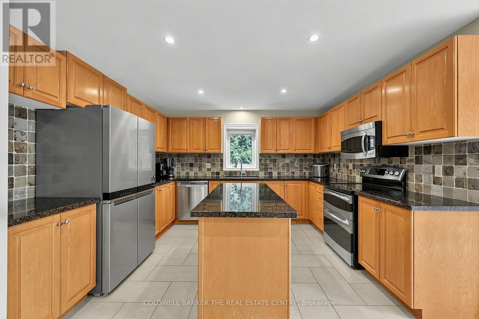 37 FALLING BROOK DRIVE - Image 14