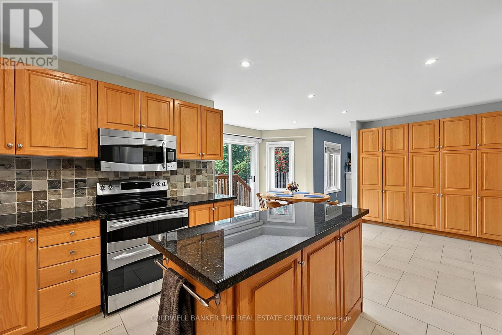 37 FALLING BROOK DRIVE - Image 18