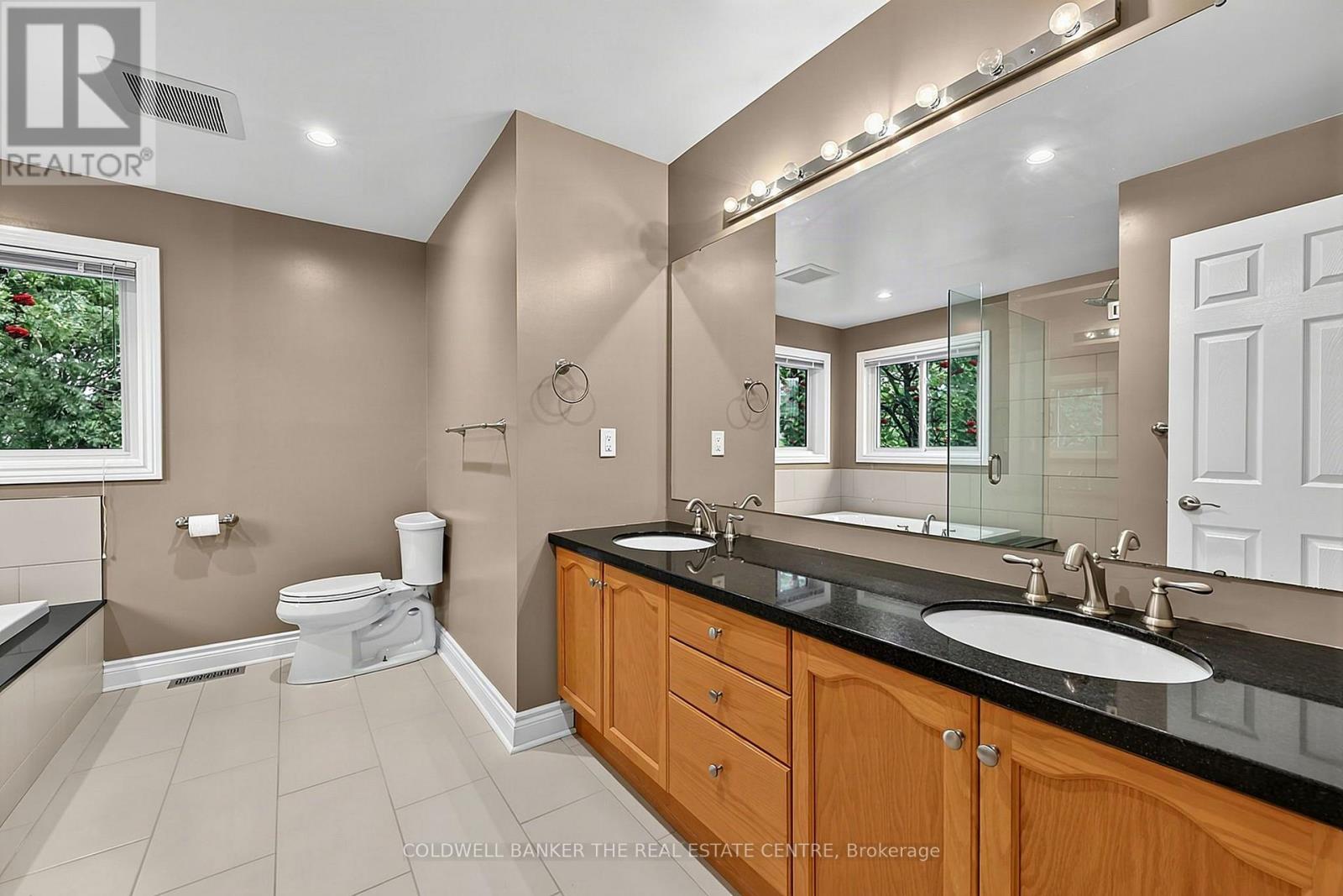 37 FALLING BROOK DRIVE - Image 22