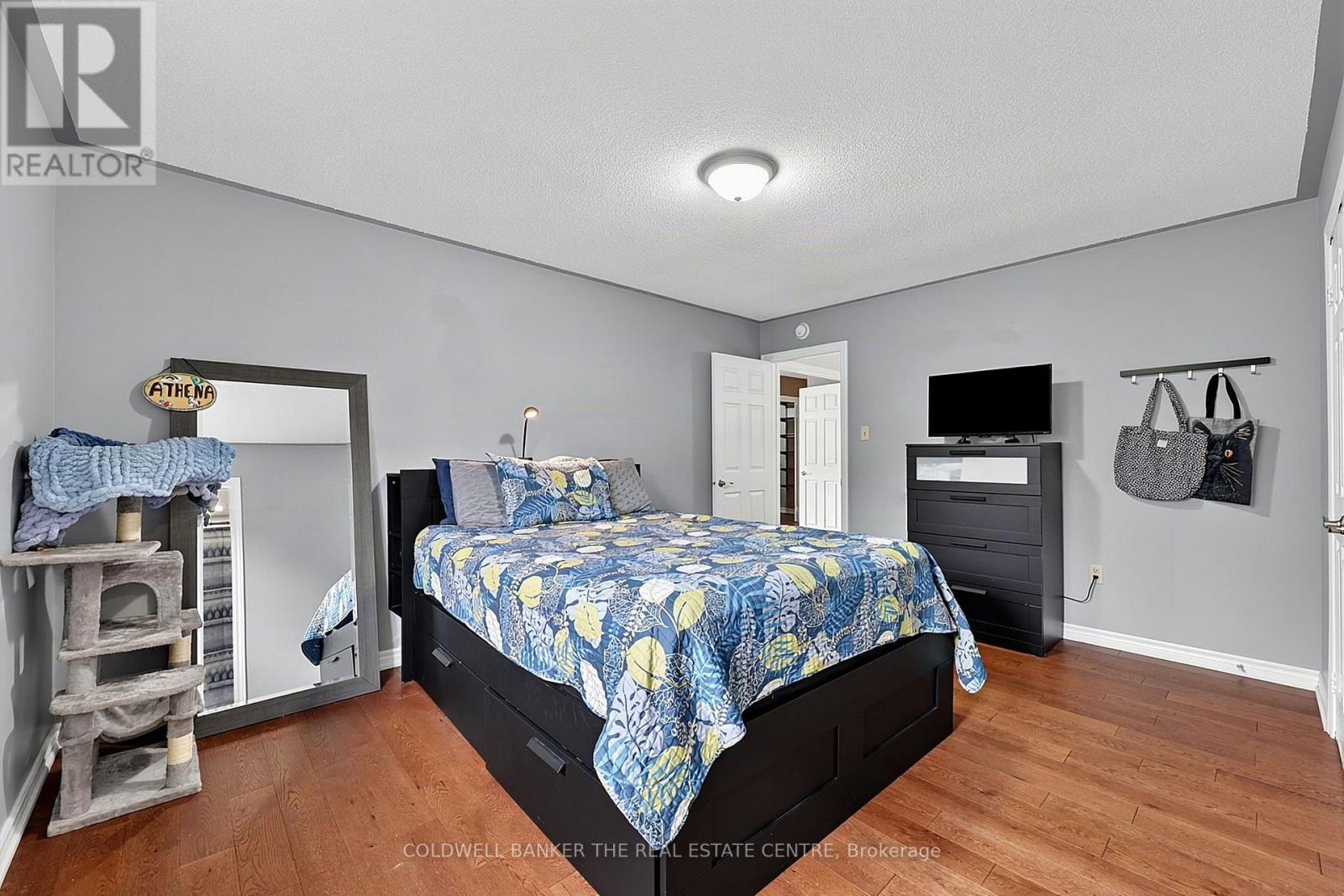 37 FALLING BROOK DRIVE - Image 26