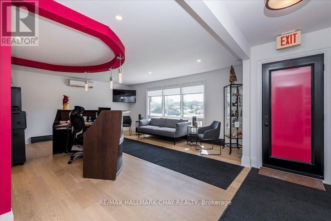 466 BIG BAY POINT ROAD, Barrie (Painswick North) — photo 5