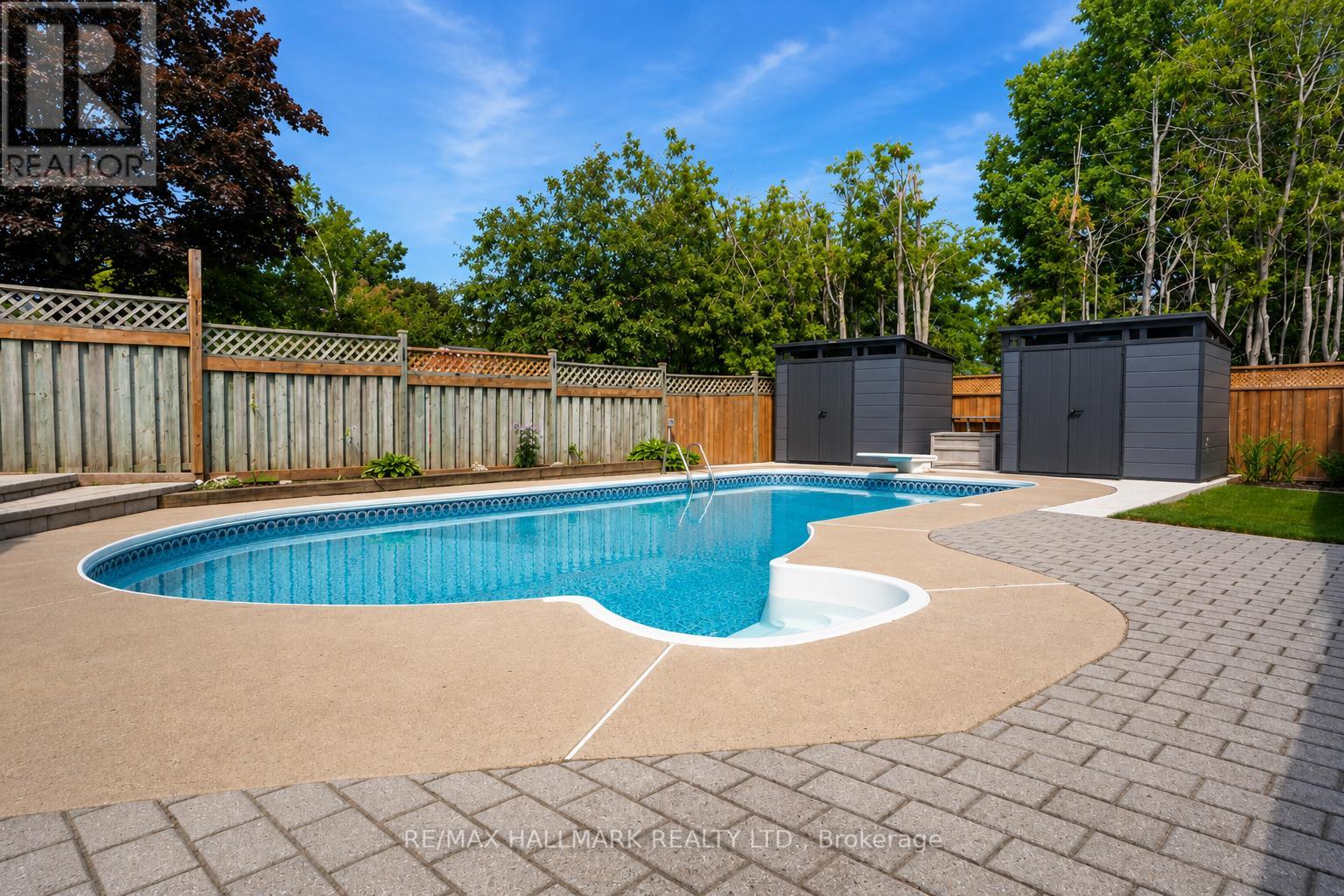 36 RIDGEWAY AVENUE, Barrie (Allandale Heights) — photo 2