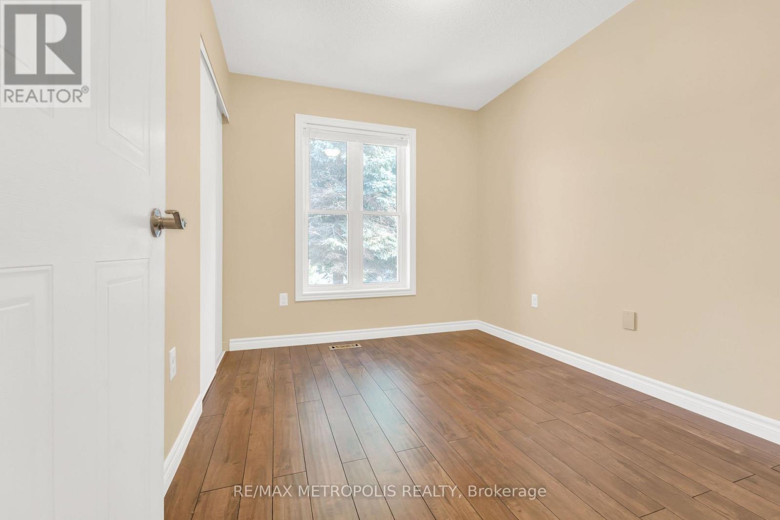 24 ACORN CRESCENT, Wasaga Beach — photo 7