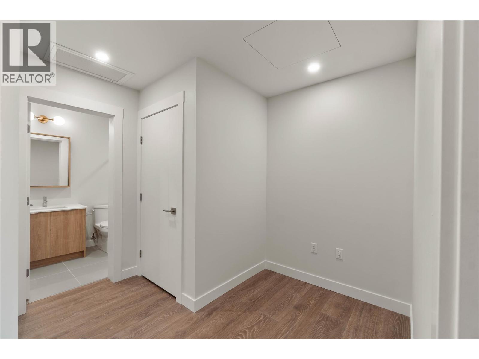 #903 460 Nicola Street - 23