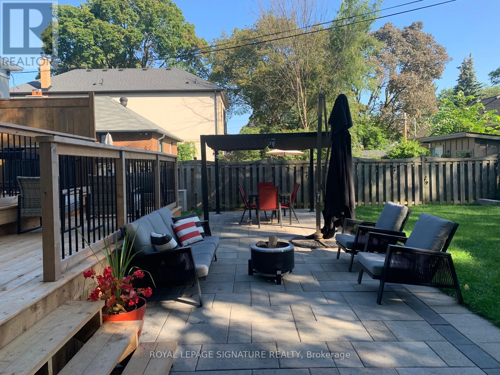 205 PRINCE EDWARD DRIVE S - 26