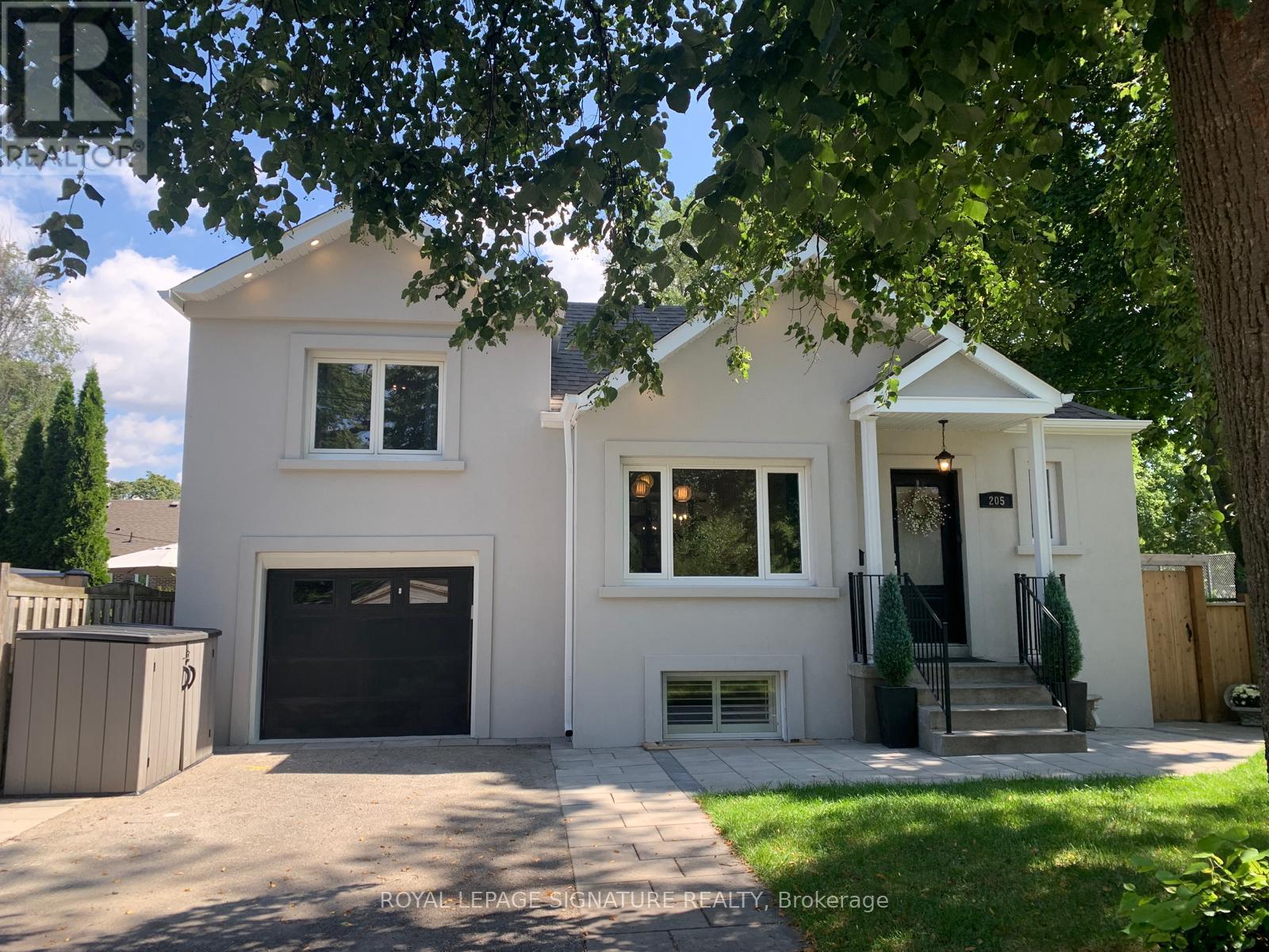 205 PRINCE EDWARD DRIVE S - 32
