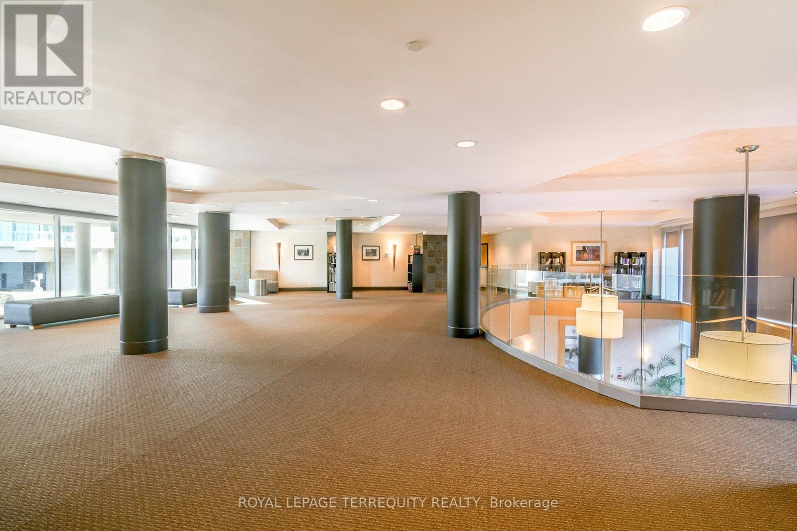 #911 5 MARINE PARADE DRIVE - 29
