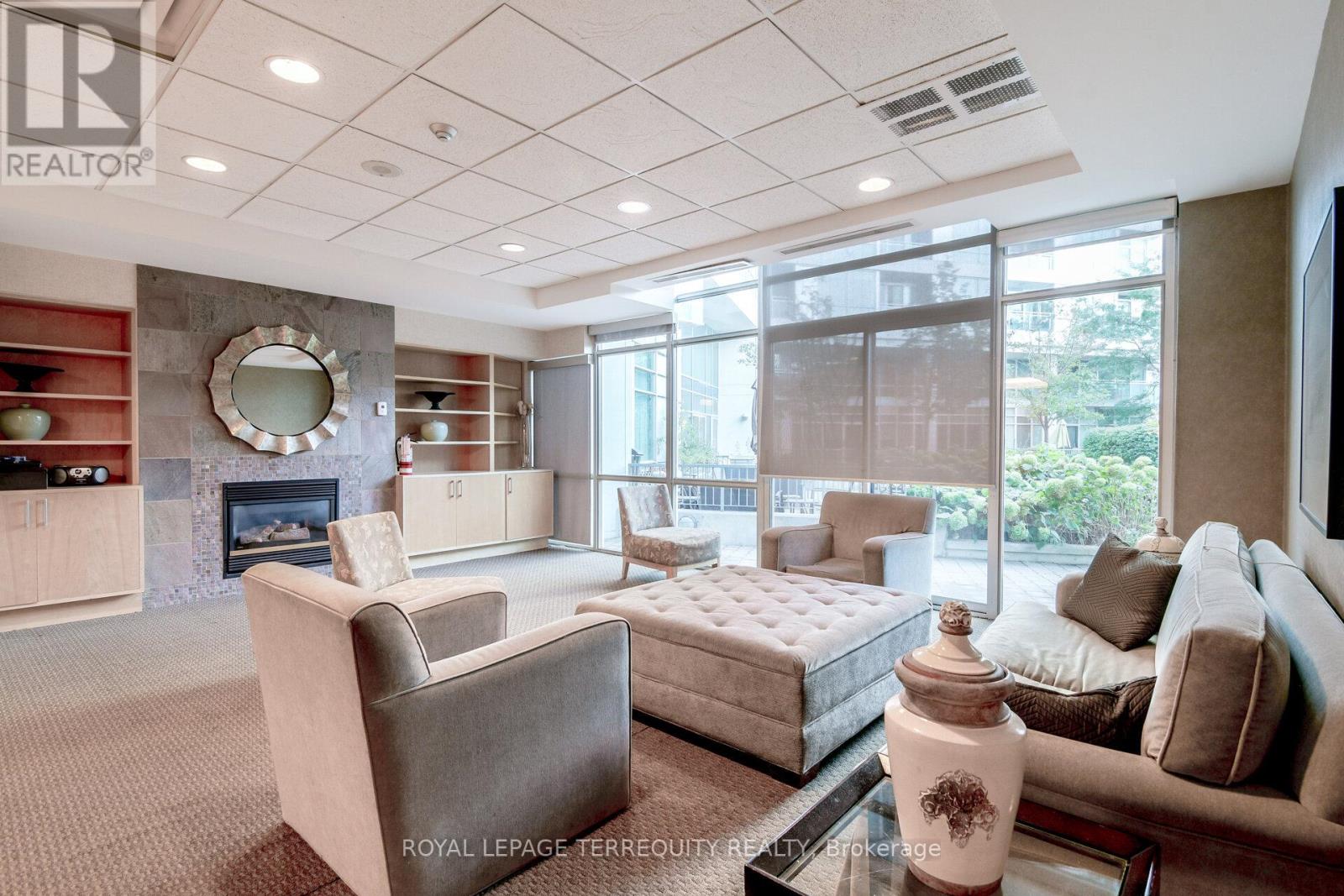 #911 5 MARINE PARADE DRIVE - Image 31