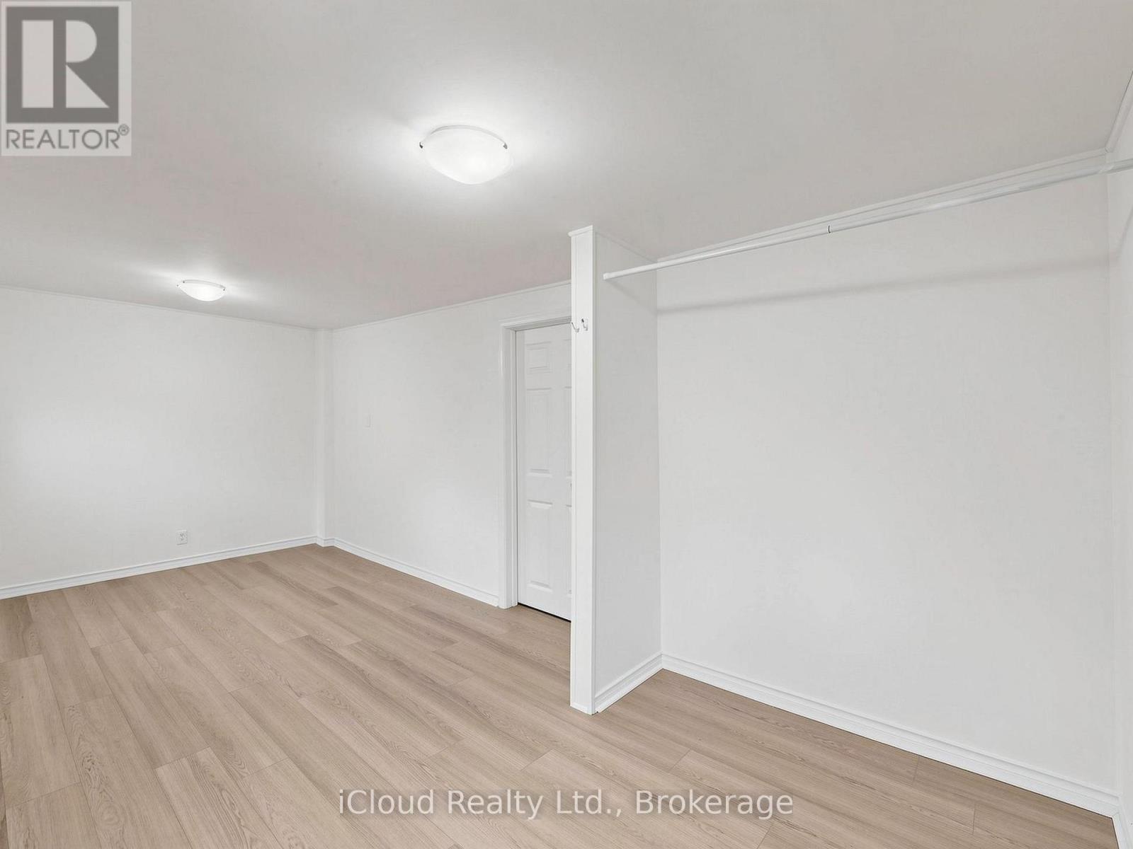 32 SEVENTEENTH STREET - 13