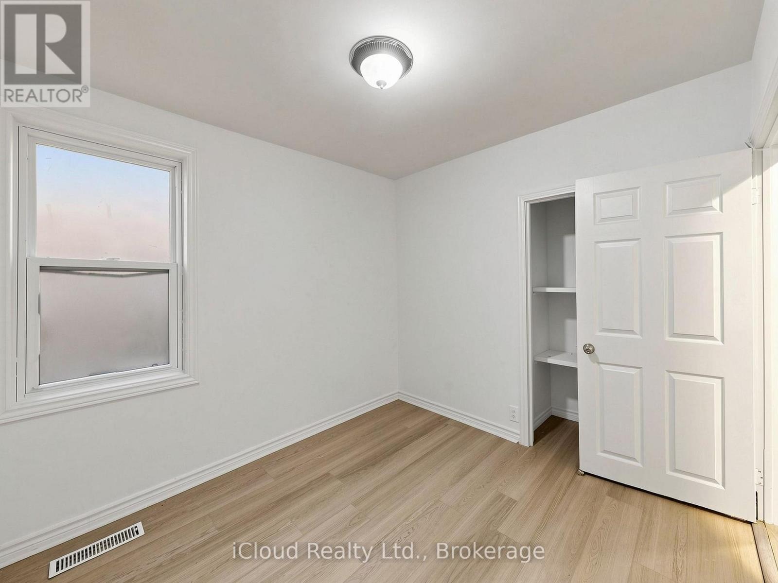 32 SEVENTEENTH STREET - Image 32