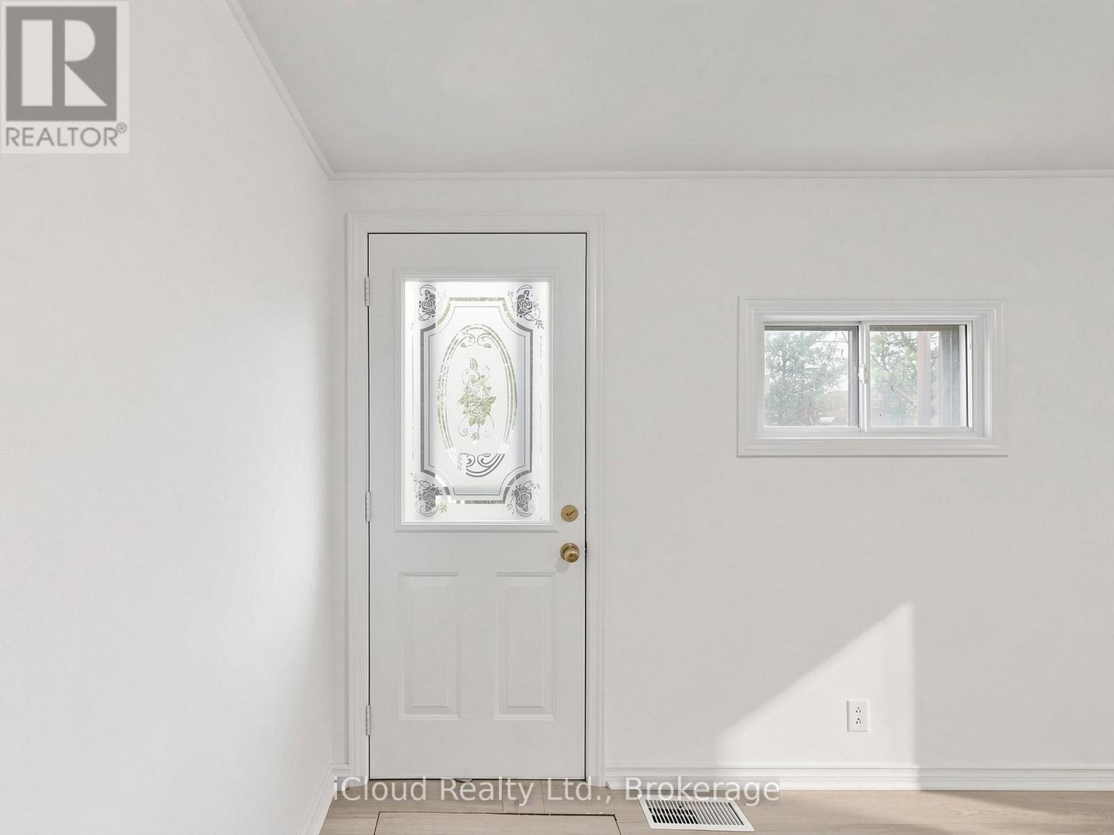 32 SEVENTEENTH STREET - Image 34