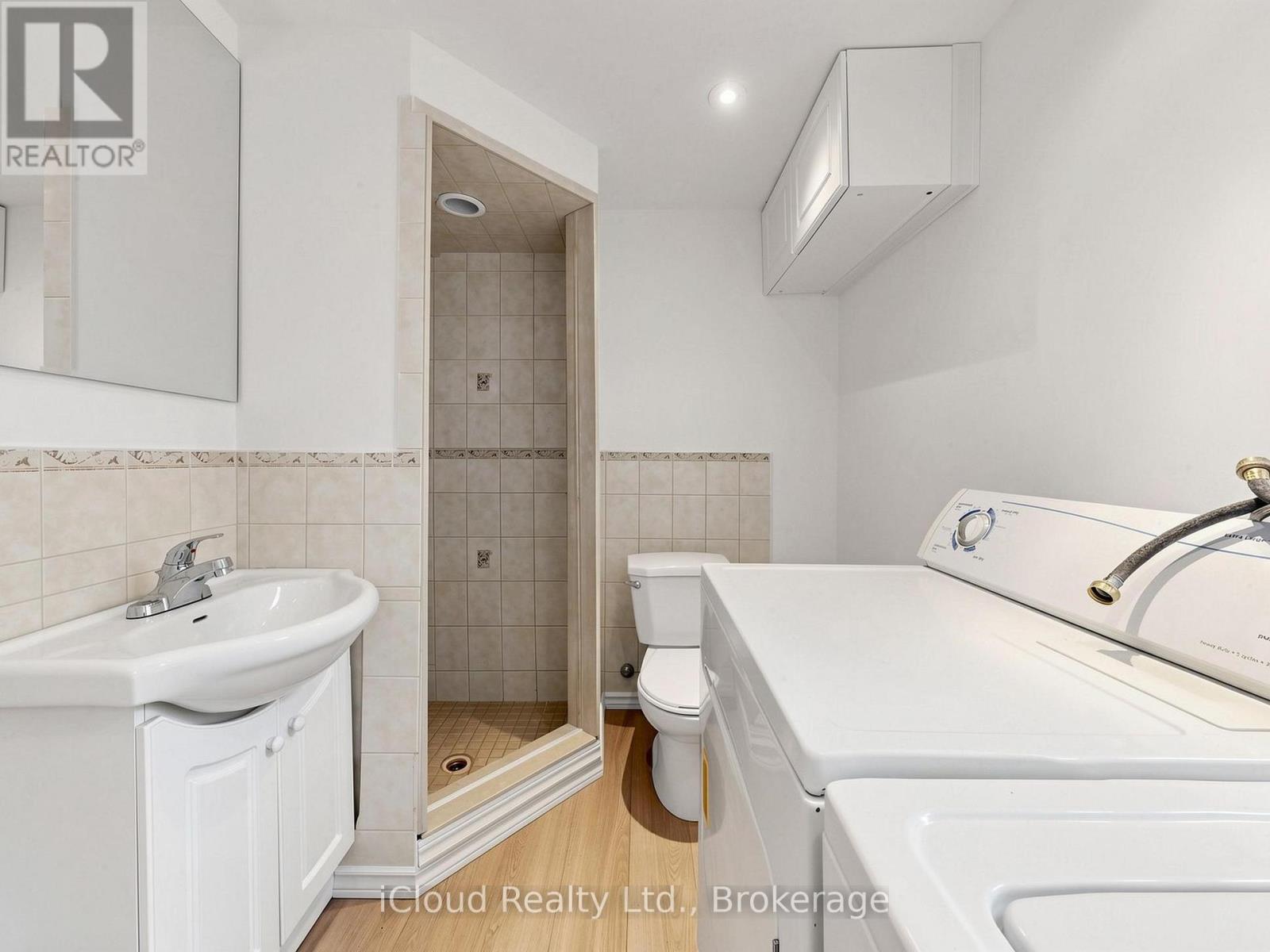 32 SEVENTEENTH STREET - Image 37