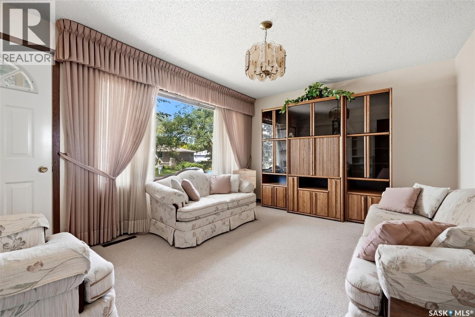 1257 Lindsay STREET - 2