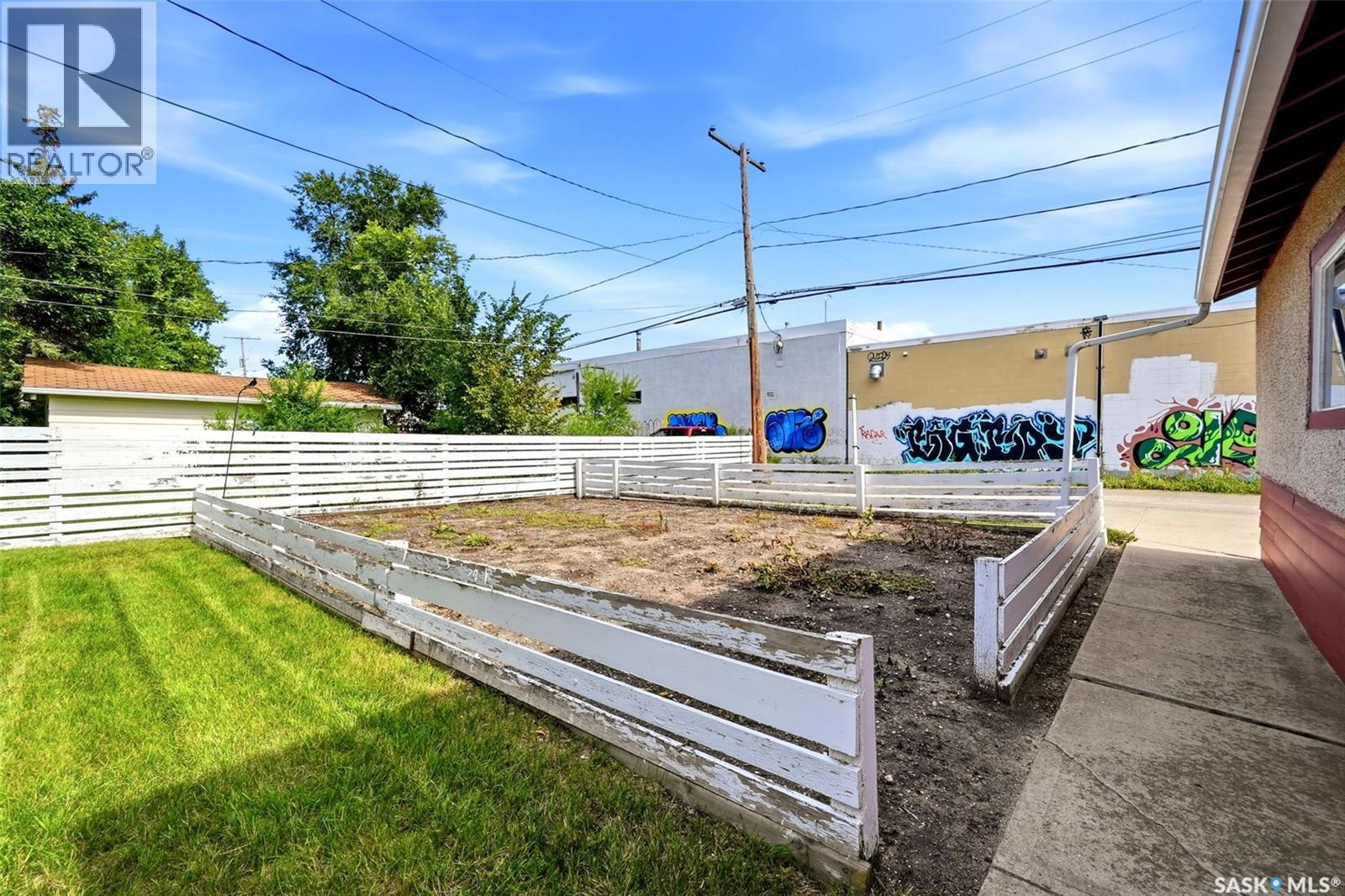 1257 Lindsay STREET - Image 28