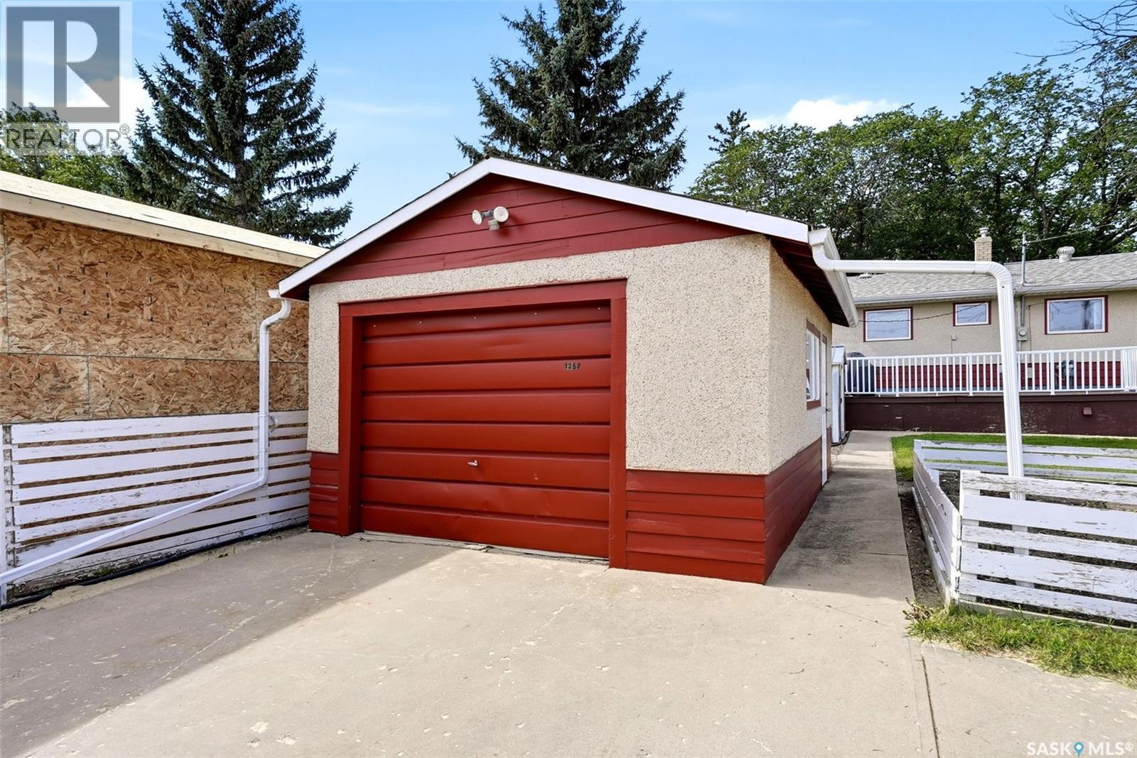 1257 Lindsay STREET - 29