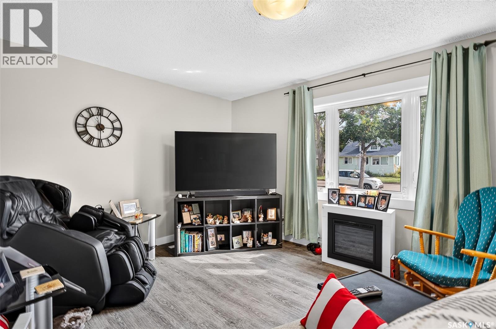 1242 4th AVENUE NE - Image 13