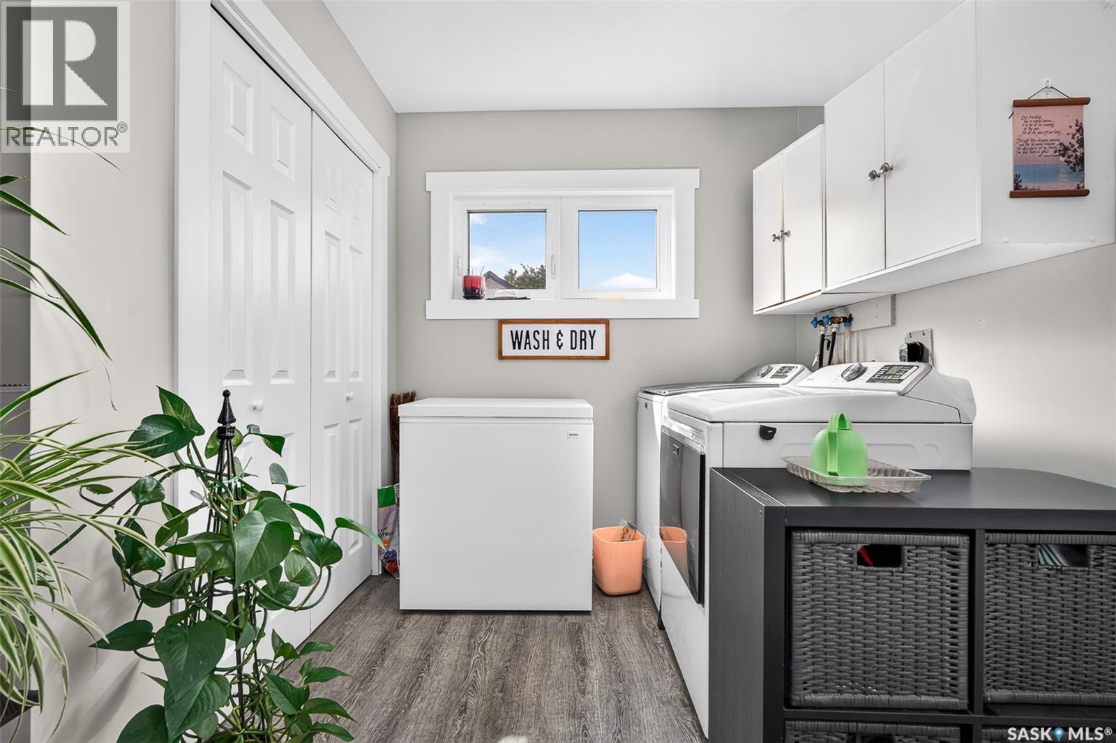 1242 4th AVENUE NE - Image 28