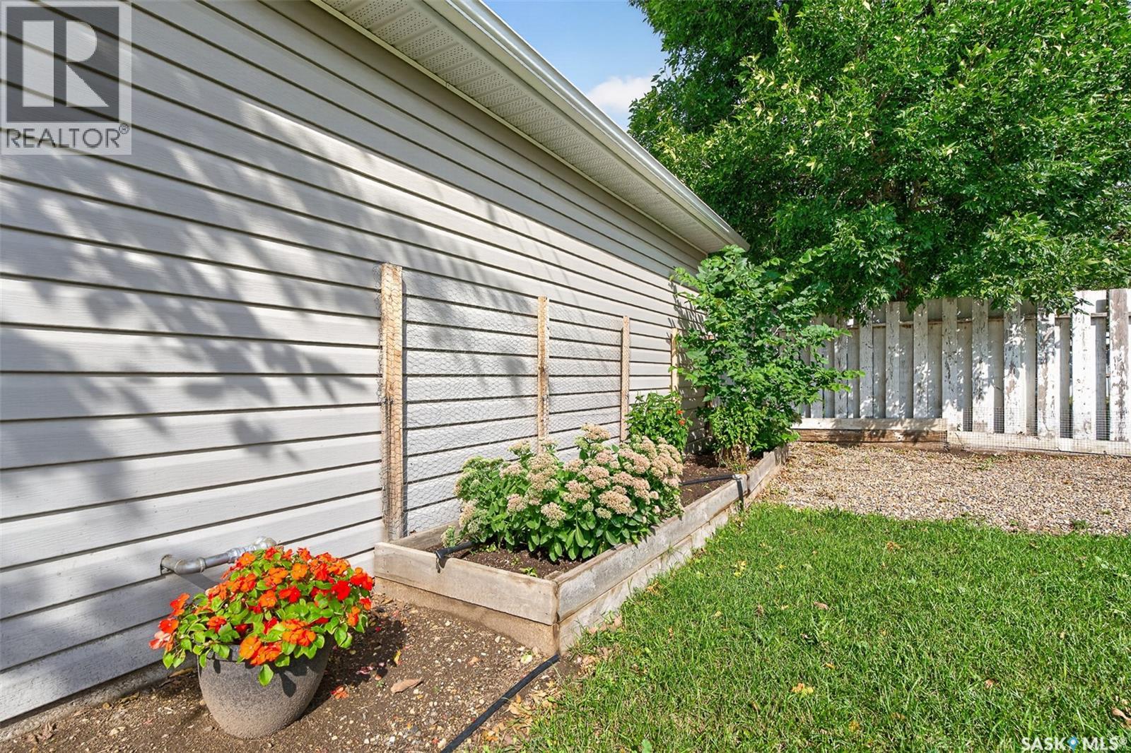 1242 4th AVENUE NE - Image 46