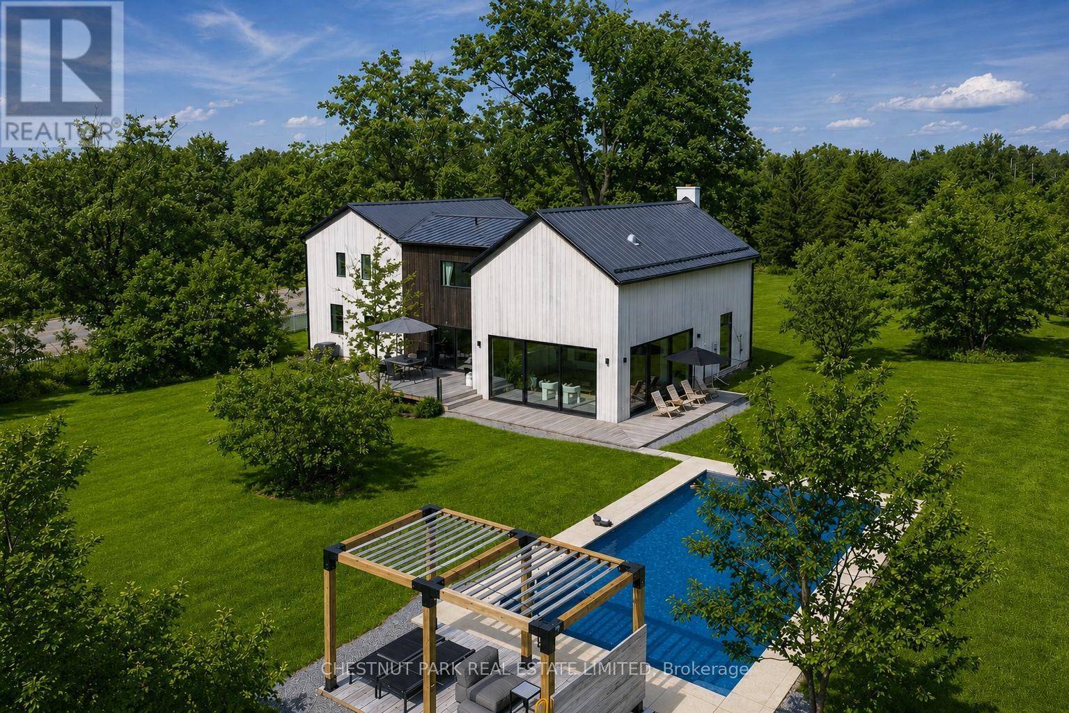 2468 County Road 15, Prince Edward County — photo 1