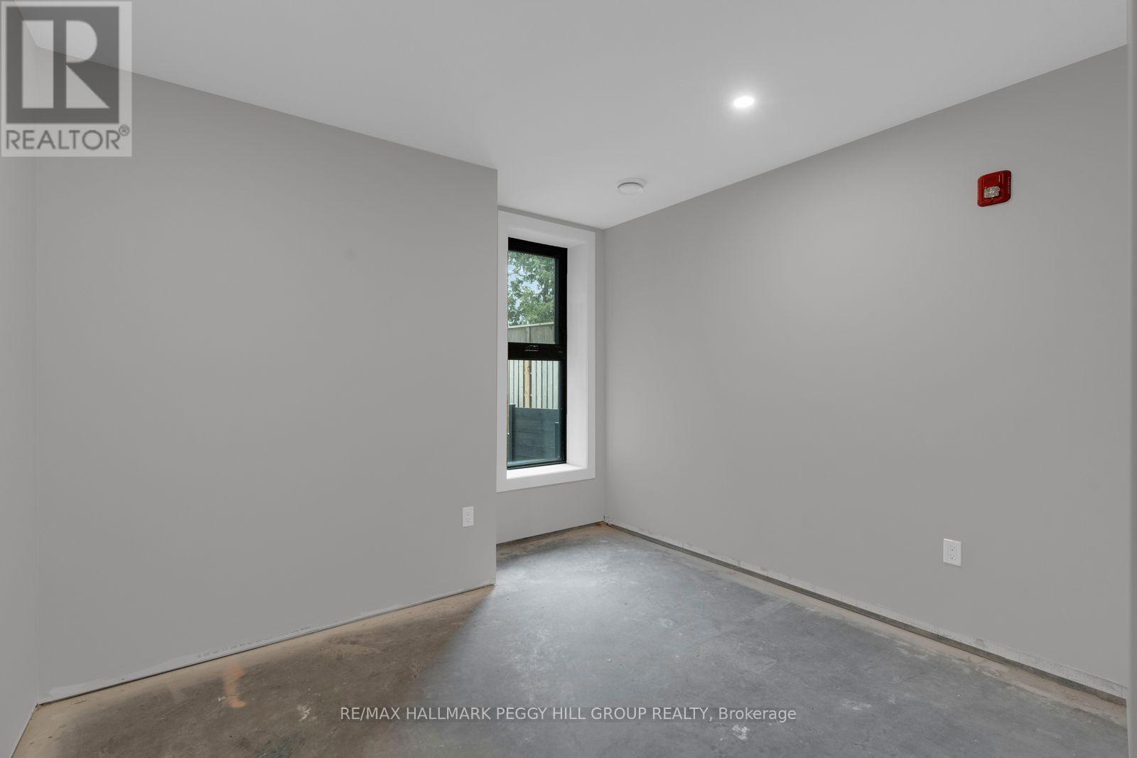 #305 32 BRUNEL ROAD - Image 10