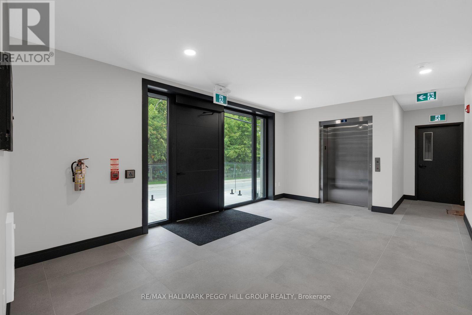 #305 32 BRUNEL ROAD - Image 15