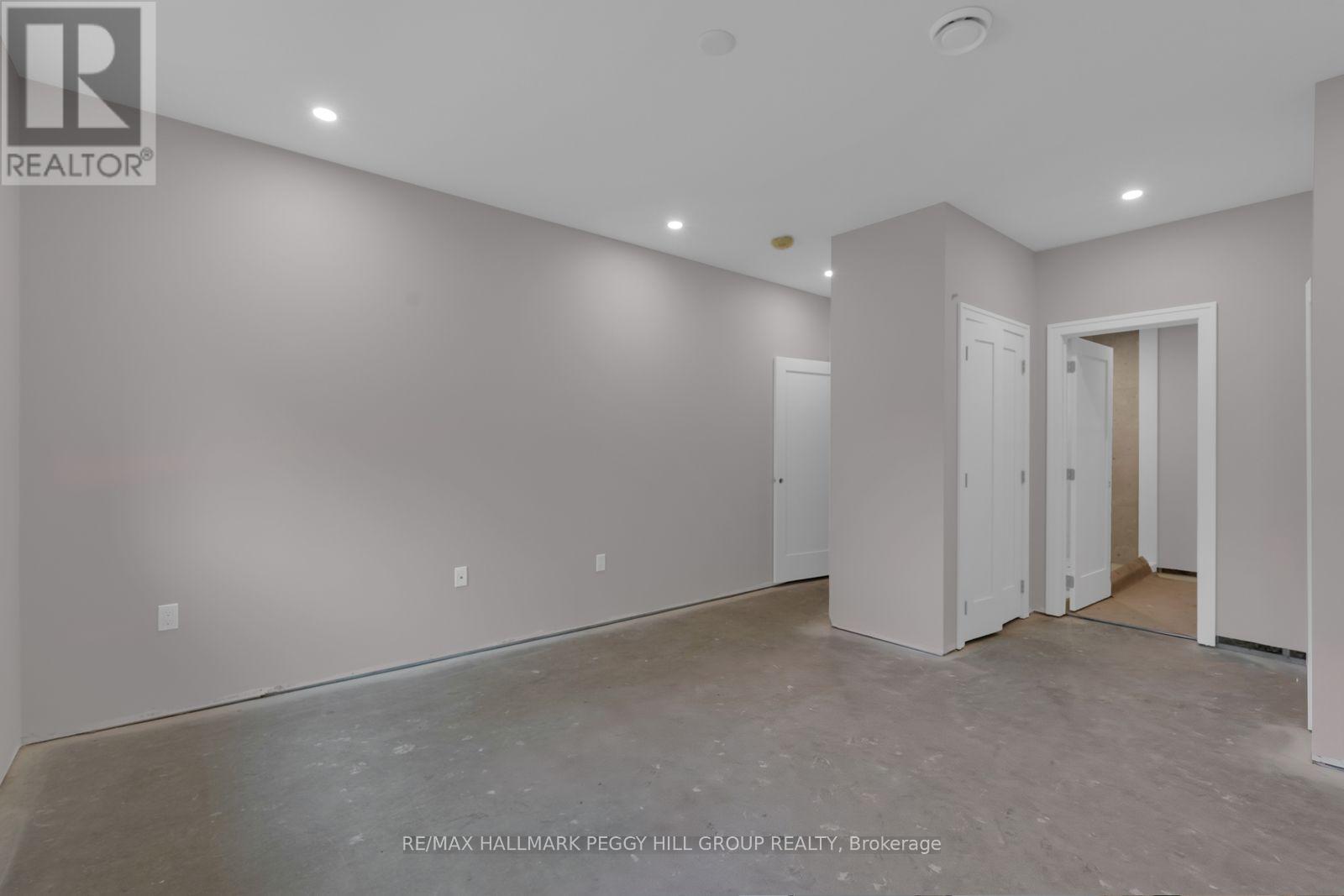 305 - 32 BRUNEL ROAD, Huntsville — photo 6