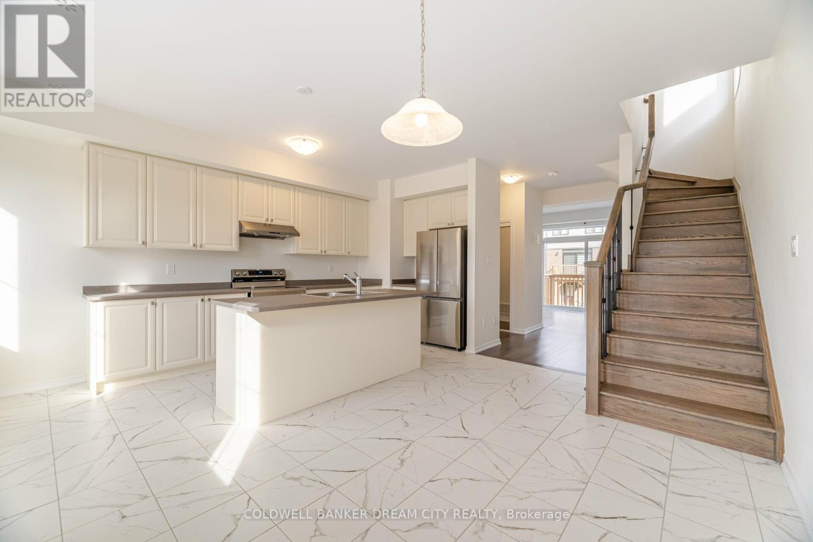 227 GILLESPIE DRIVE - 18