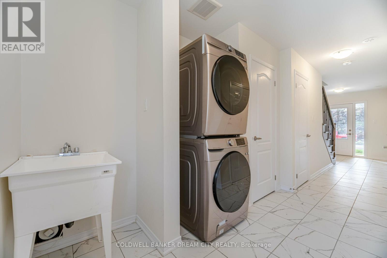 227 GILLESPIE DRIVE - 37
