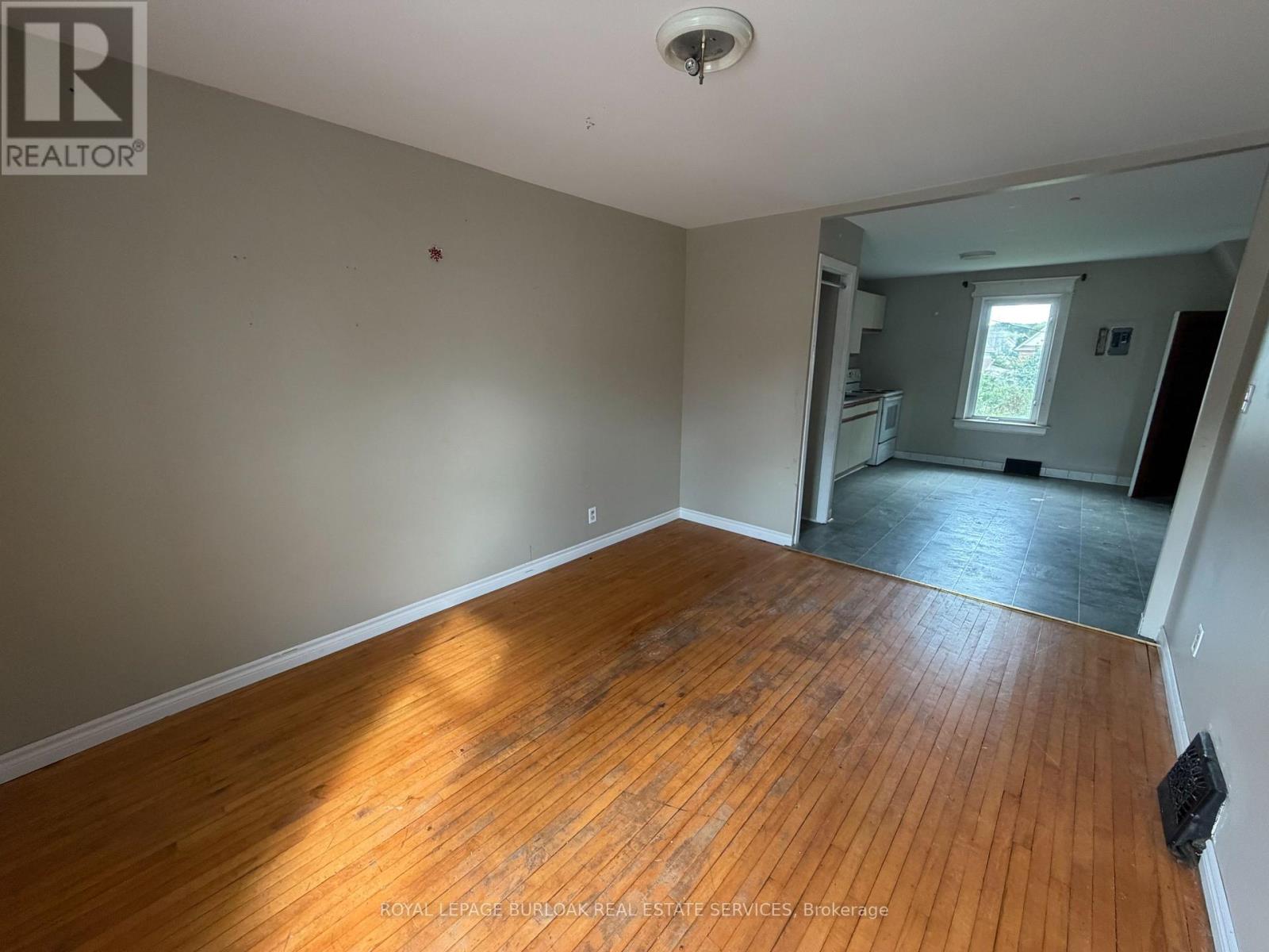 246 ST. JAMES STREET - 19