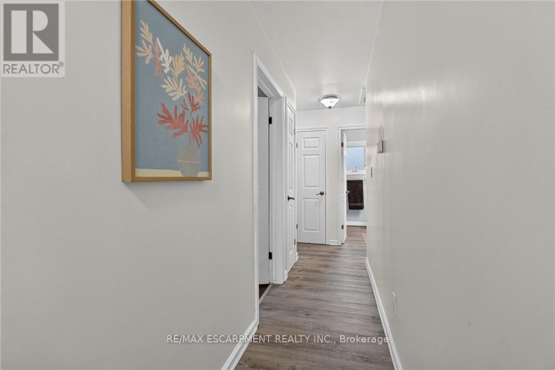 16 ELK STREET - 18