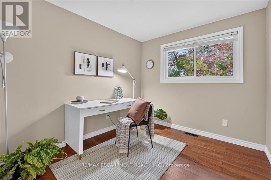 16 ELK STREET - 25