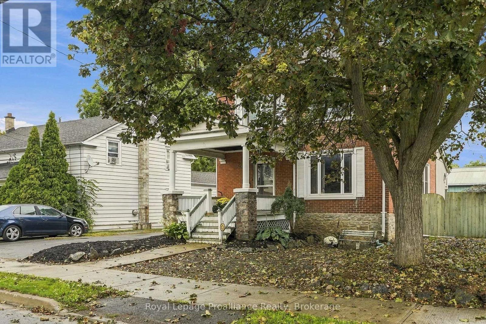 31 GROVE STREET - 2