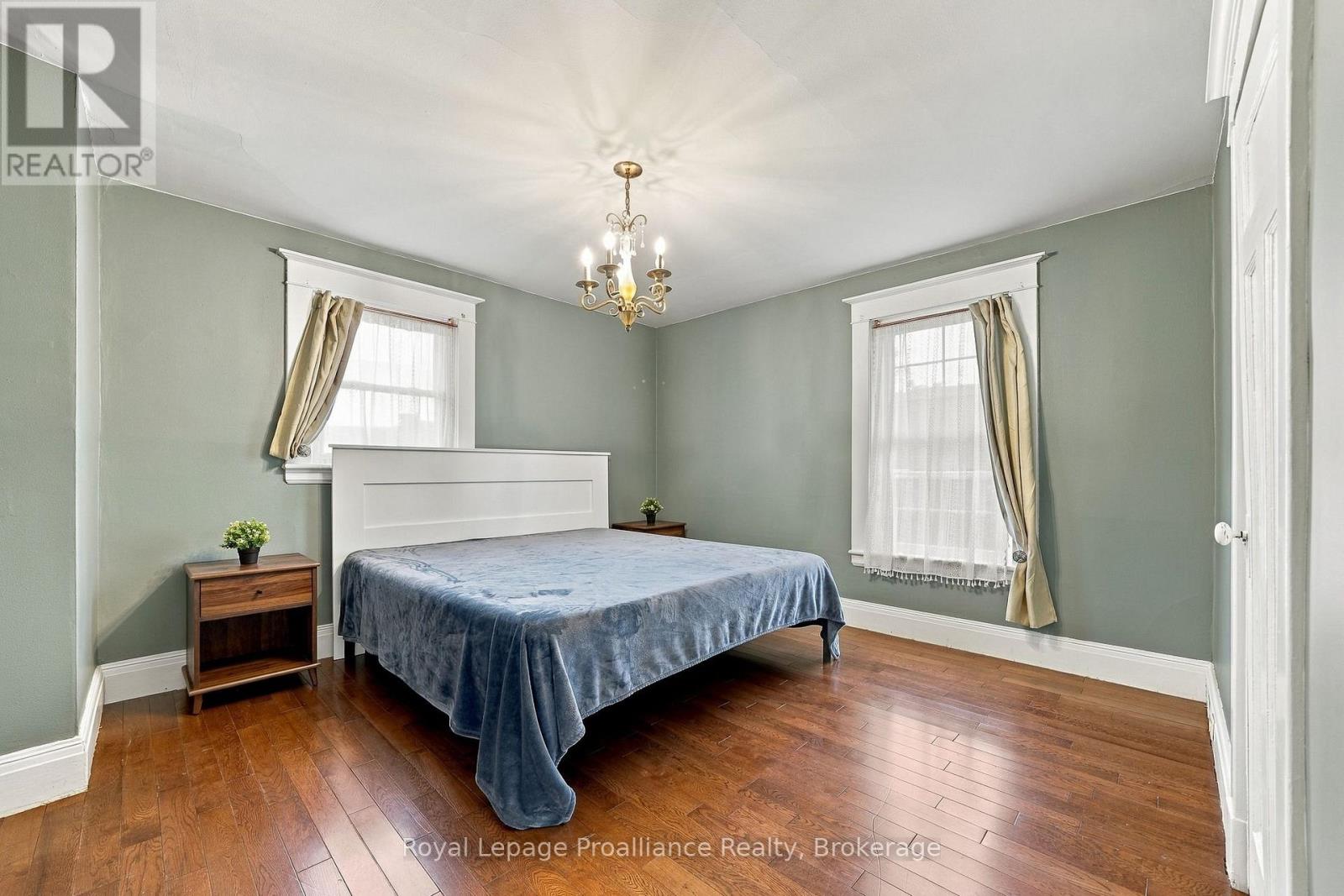 31 GROVE STREET - Image 29