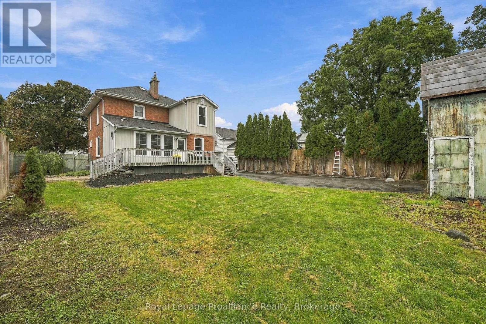 31 GROVE STREET - Image 4