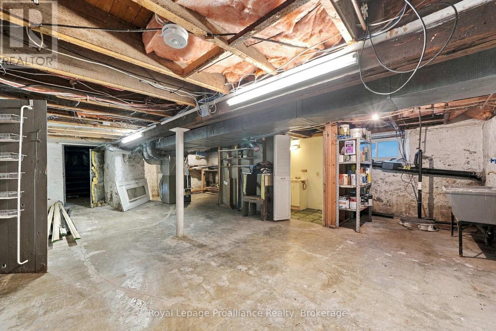 31 GROVE STREET - Image 39