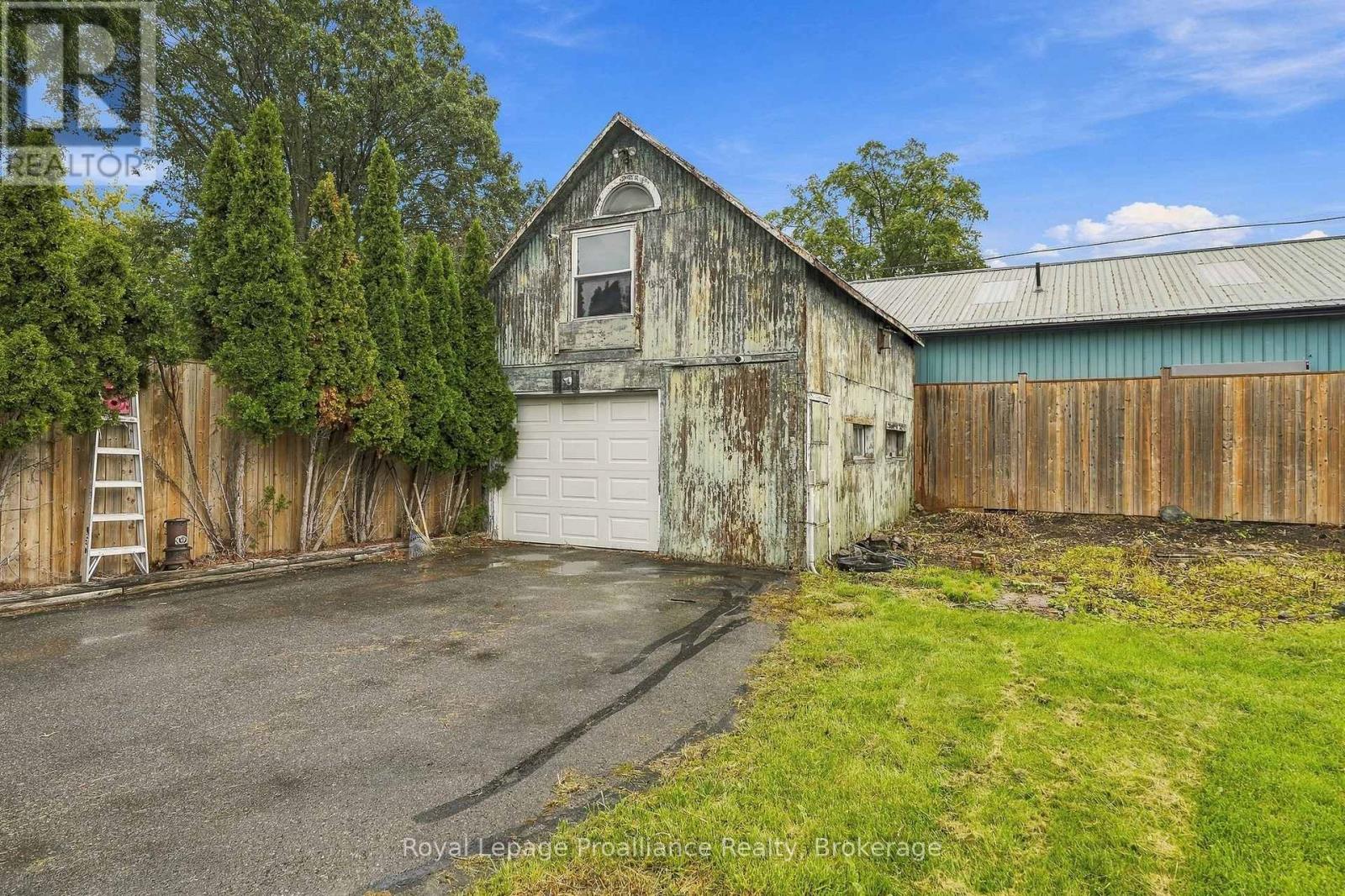 31 GROVE STREET - Image 45