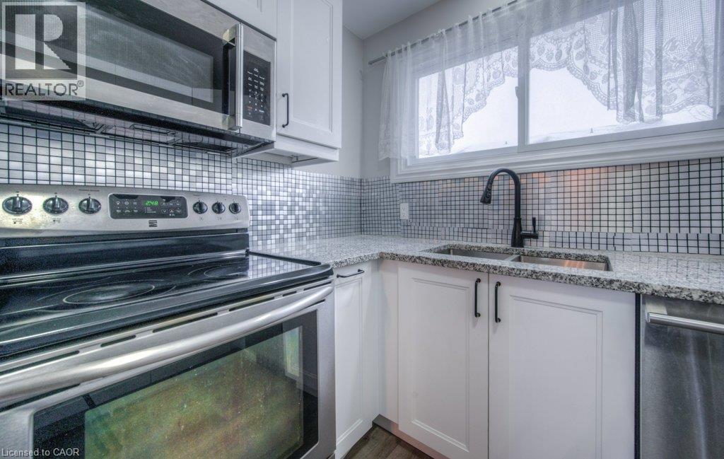 #15 149 ST CATHARINES Street - Image 16
