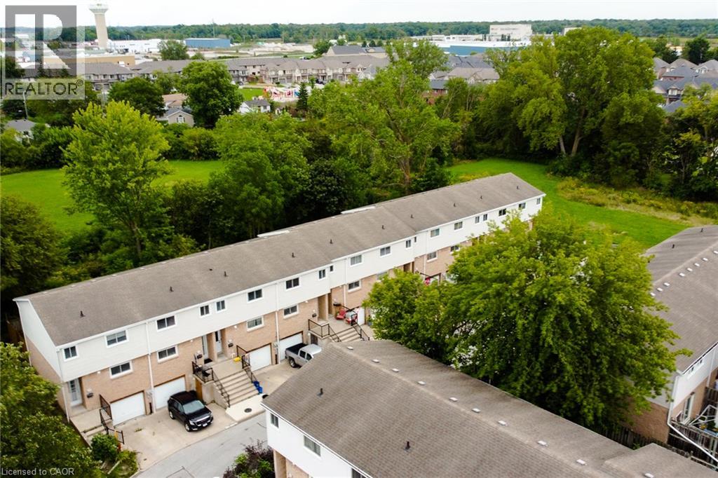 #15 149 ST CATHARINES Street - 5