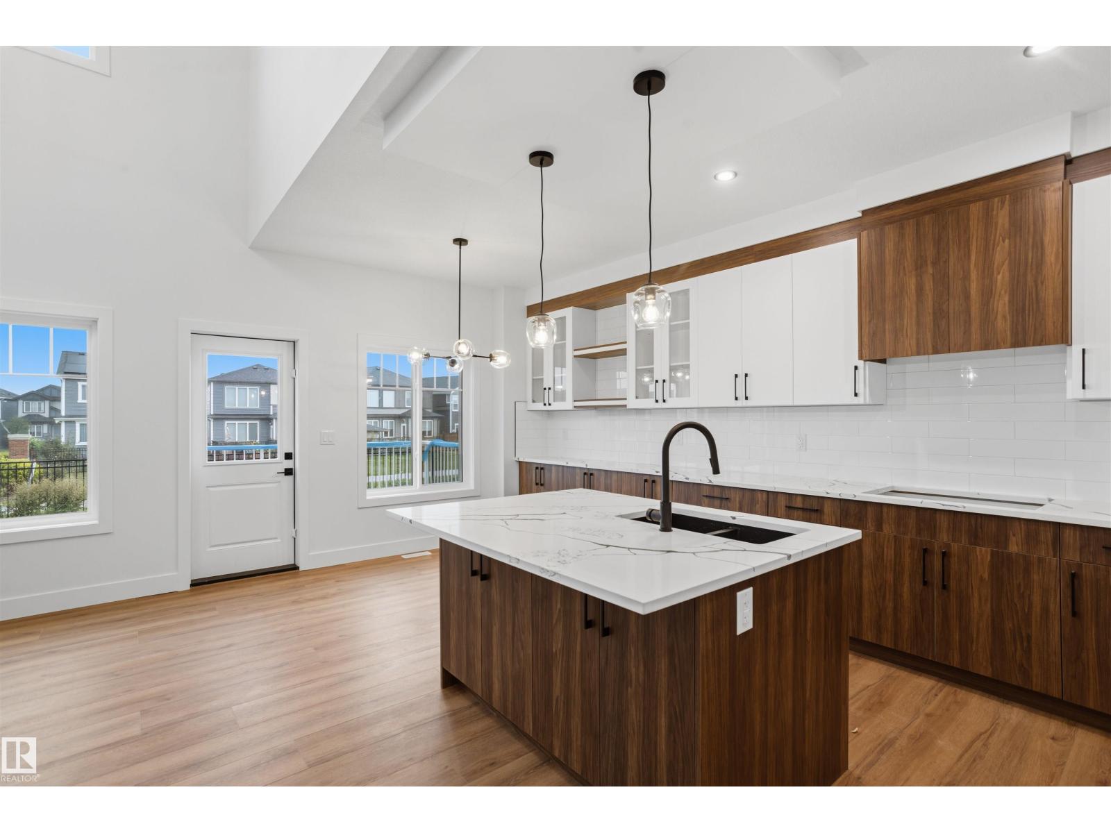 8425 223A ST NW - 10