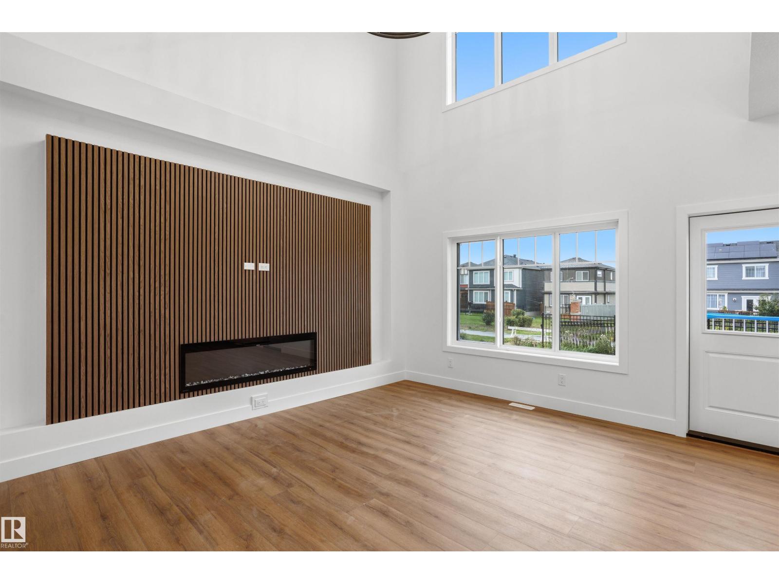 8425 223A ST NW - 18