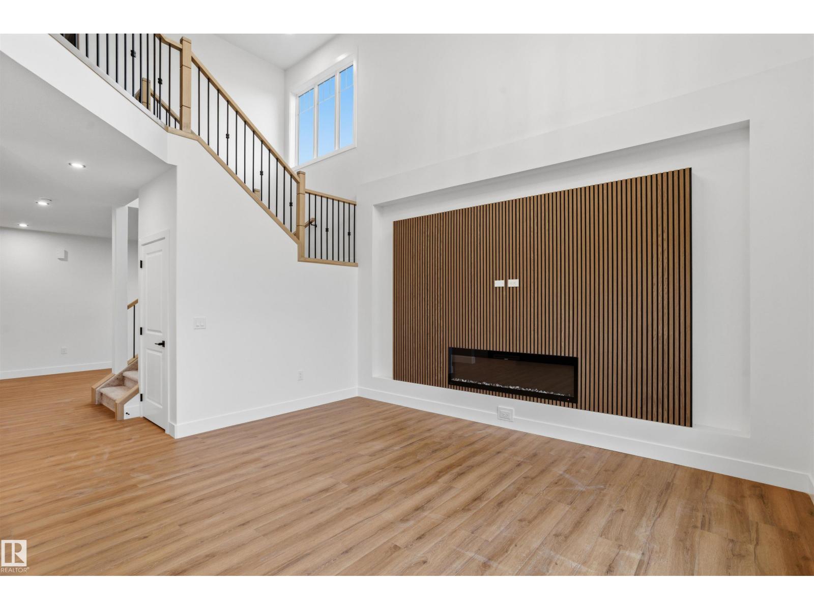8425 223A ST NW - 20