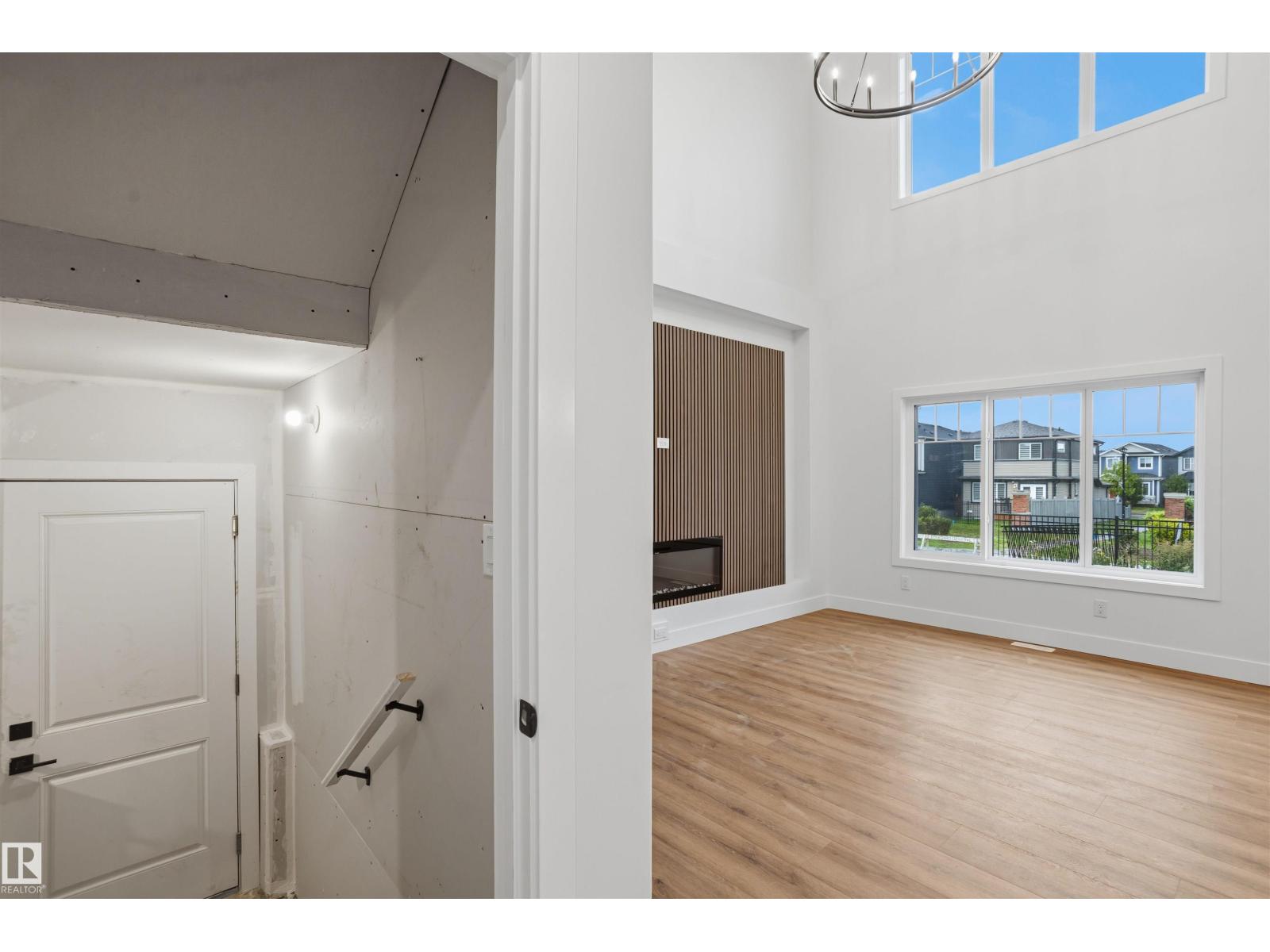 8425 223A ST NW - 22
