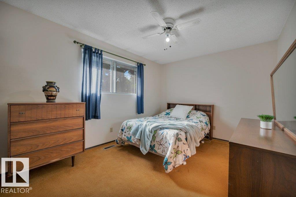 1 FOREST DR - 20