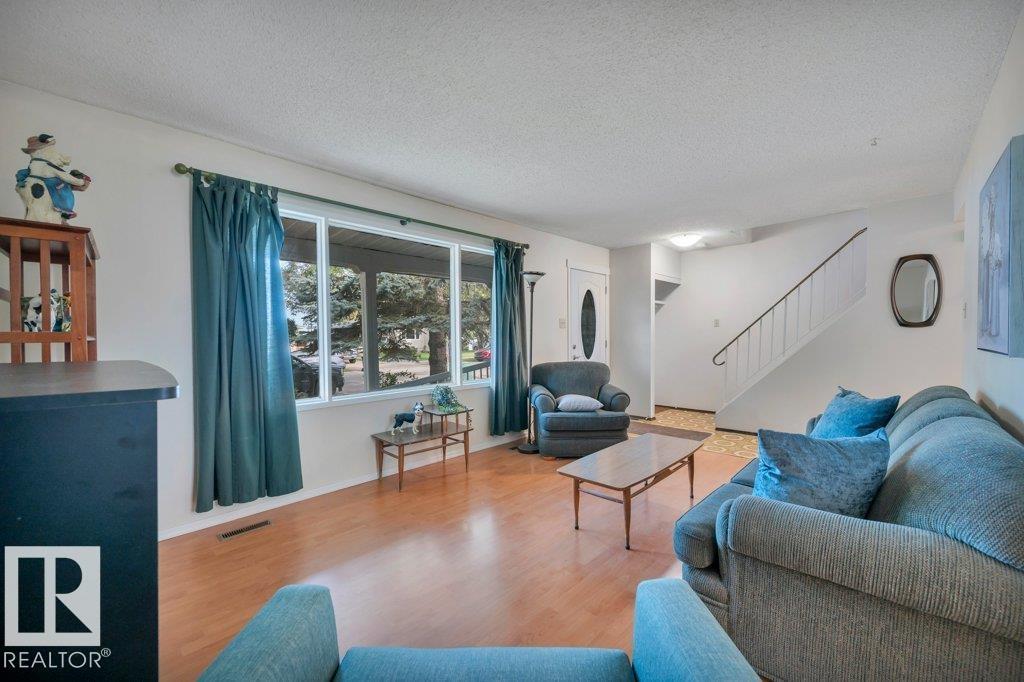 1 FOREST DR - 7