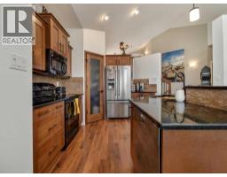 5pc Bathroom - 1656 Coalbanks Boulevard W, Lethbridge, AB T1J2X4 Photo 9