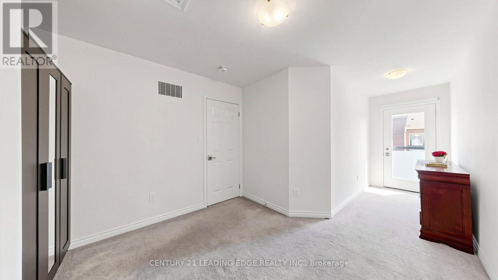 #13 25 HERON PARK PLACE - 20