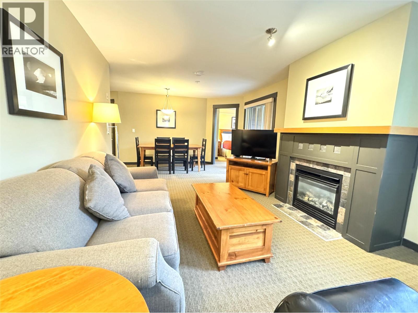 #211 2064 Summit Drive - 3