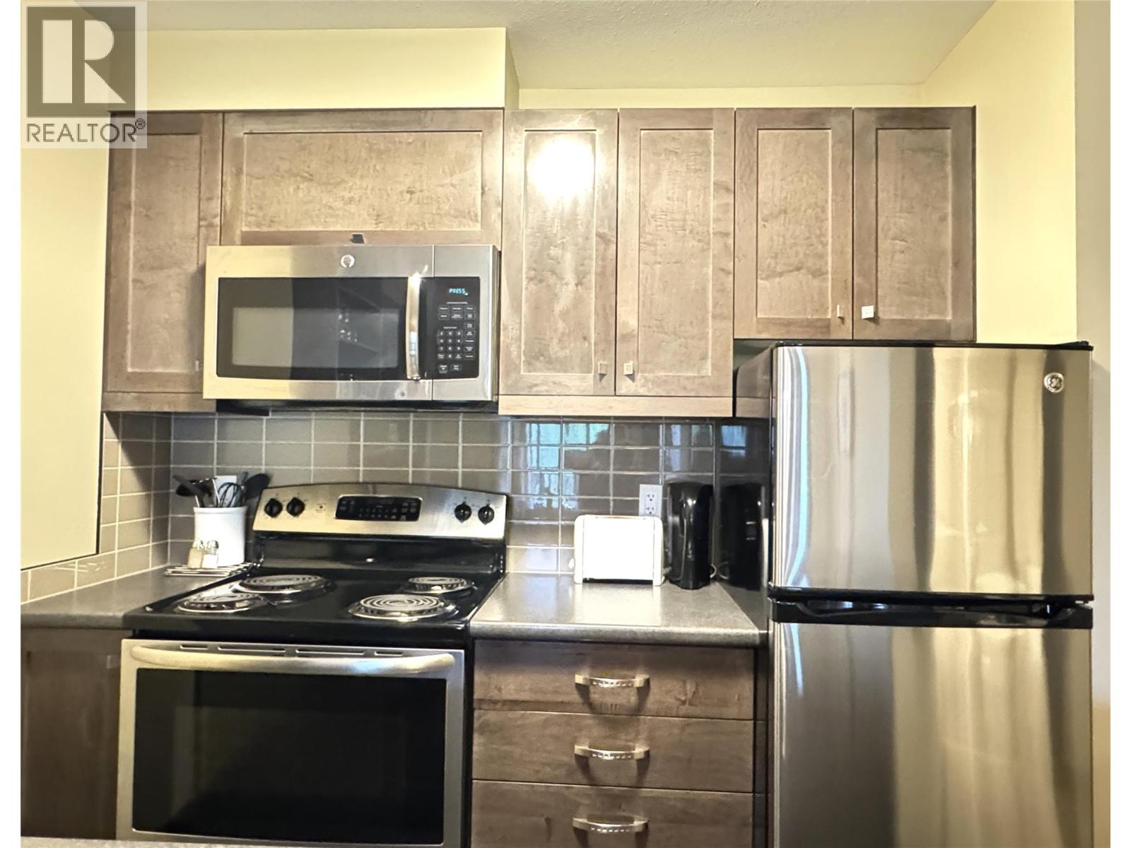 #211 2064 Summit Drive - Image 12